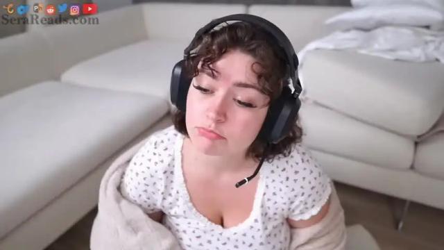 Image 10 of serareads Stream on Chaturbate on 1 month ago