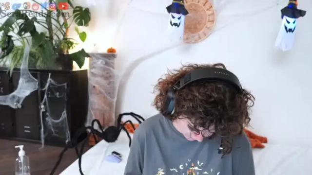 Image 6 of serareads Stream on Chaturbate on 5 days ago