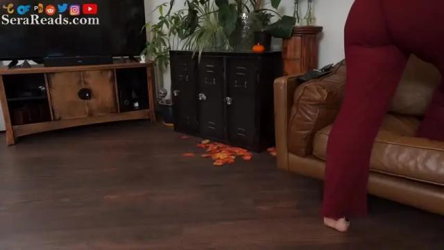 Image 4 of serareads Stream on Chaturbate on 1 month ago