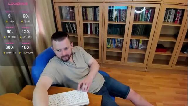 Image 2 of serdron_ Stream on Chaturbate on 1 month ago
