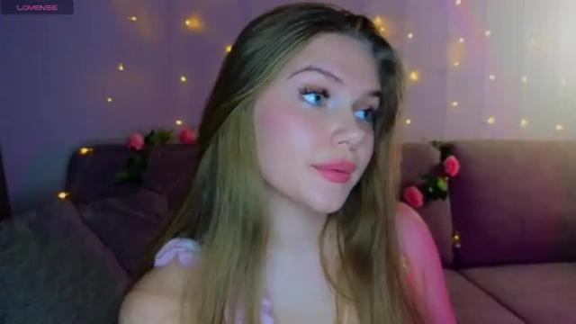 Image 10 of serena_hall Stream on Chaturbate on 22 months ago