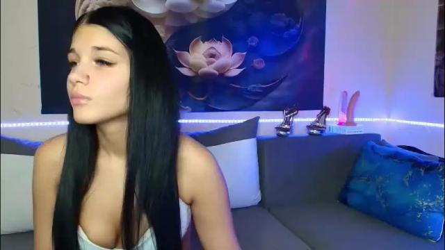 Thumbnail 1, serenalovesryan's Stream at Chaturbate, 25 days ago