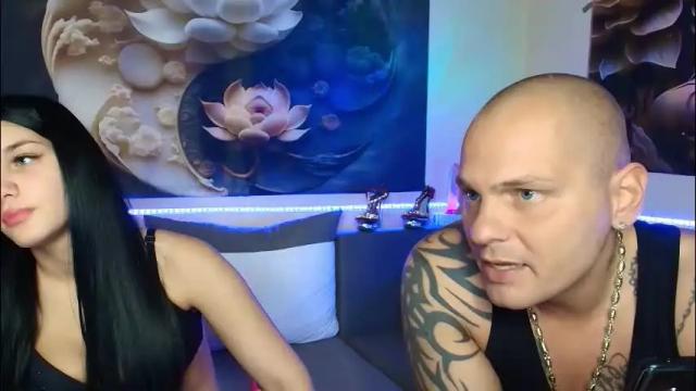 Image 2 of serenalovesryan Stream on Chaturbate on 24 days ago