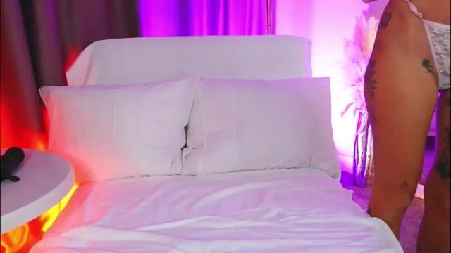 Image 2 of serenaolsen Stream on Chaturbate on 5 months ago