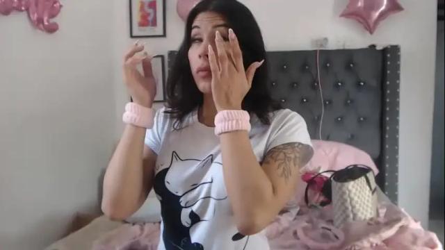 Image 8 of serenaroussee Stream on Chaturbate on 1 month ago