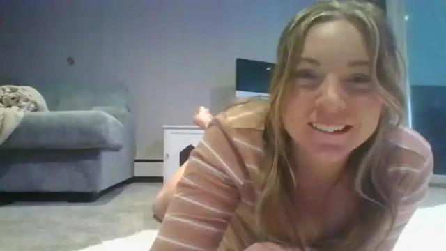 Image 7 of serenatomorrowx3 Stream on Chaturbate on 21 months ago