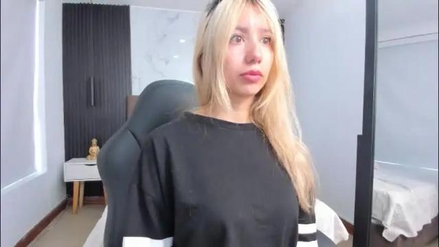Image 2 of serene_waves Stream on Chaturbate on 1 month ago