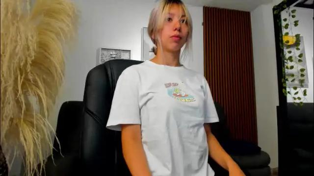 Thumbnail 1, serene_waves's Stream at Chaturbate, 1 month ago