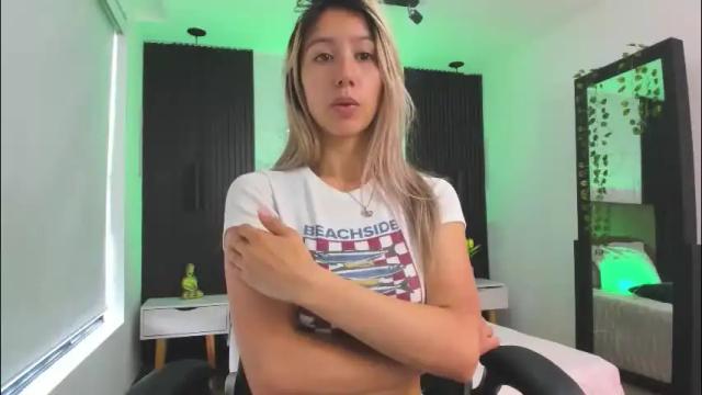 Image 7 of serene_waves Stream on Chaturbate on 16 days ago