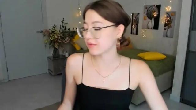 Thumbnail 1, sereneflame's Stream at Chaturbate, 2 months ago