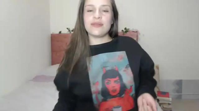 Image 4 of serenity_crystal Stream on Chaturbate on 15 months ago