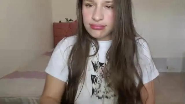 Image 10 of serenity_crystal Stream on Chaturbate on 17 months ago