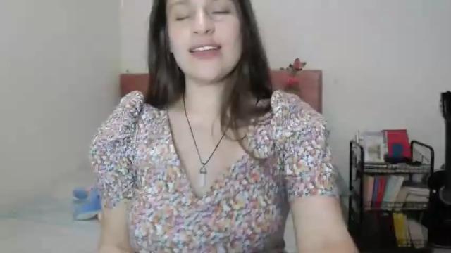 Image 12 of serenity_crystal Stream on Chaturbate on 14 months ago