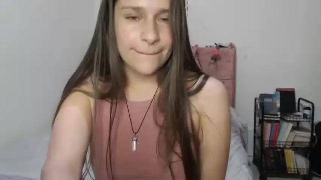 Image 12 of serenity_crystal Stream on Chaturbate on 14 months ago