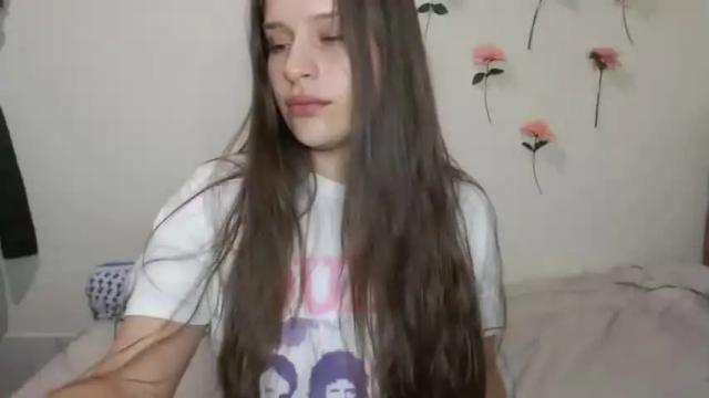 Image 2 of serenity_crystal Stream on Chaturbate on 14 months ago