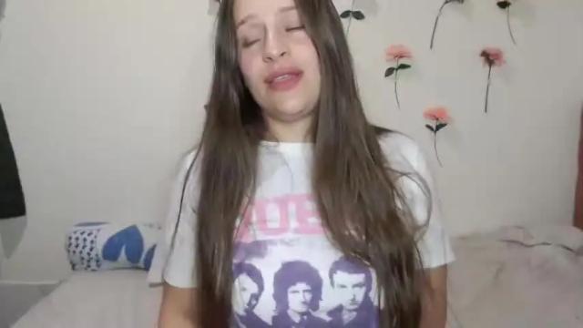 Image 6 of serenity_crystal Stream on Chaturbate on 14 months ago