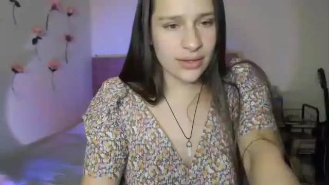 Image 7 of serenity_crystal Stream on Chaturbate on 14 months ago