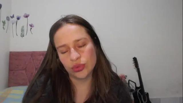 Image 3 of serenity_crystal Stream on Chaturbate on 5 months ago