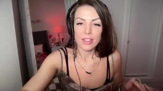 Image 3 of serenityflows Stream on Chaturbate on 14 months ago