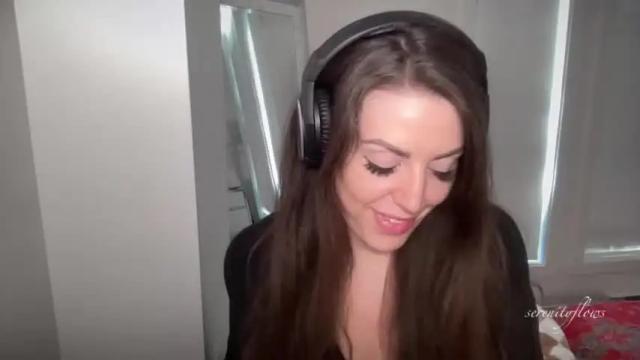 Image 7 of serenityflows Stream on Chaturbate on 13 months ago