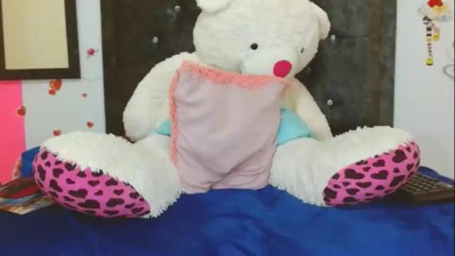 Image 2 of serenityroche Stream on Chaturbate on 1 month ago