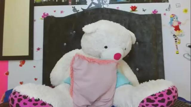 Image 3 of serenityroche Stream on Chaturbate on 1 month ago