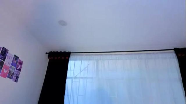 Image 2 of serenna_se Stream on Chaturbate on 1 month ago