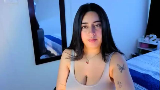 Image 10 of serenna_se Stream on Chaturbate on 8 days ago