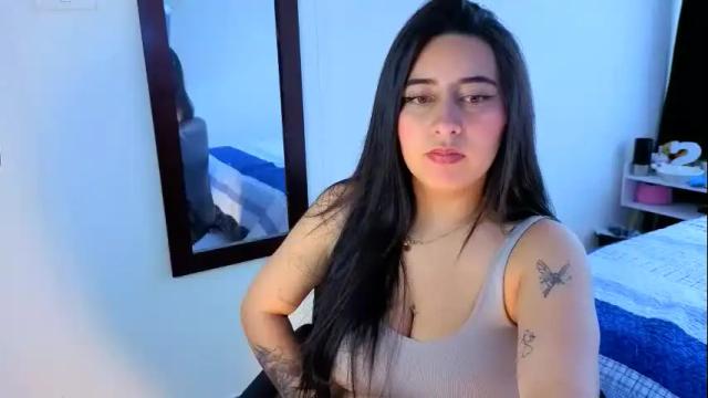 Image 2 of serenna_se Stream on Chaturbate on 8 days ago