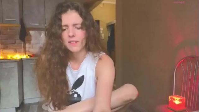 Image 8 of sereta_fin Stream on Chaturbate on 2 days ago