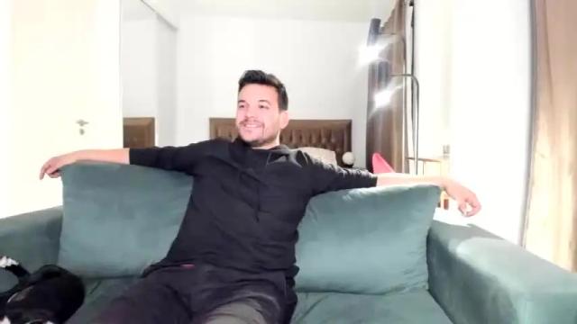 Image 10 of sexandpassioncouple Stream on Chaturbate on 14 months ago