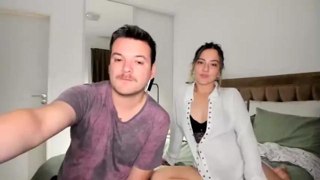 Image 4 of sexandpassioncouple Stream on Chaturbate on 14 months ago