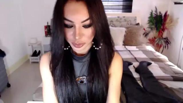 Image 10 of sexenchantresstgirl Stream on Chaturbate on 12 months ago