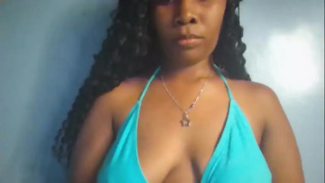 Image 6 of sexie_curvie Stream on Chaturbate on 1 month ago