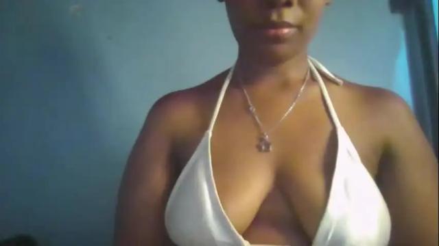 Image 2 of sexie_curvie Stream on Chaturbate on 1 month ago