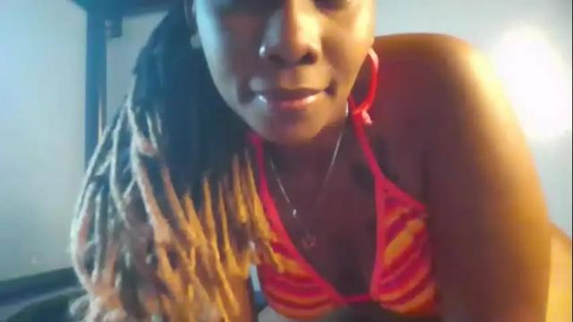 Image 10 of sexie_curvie Stream on Chaturbate on 1 month ago