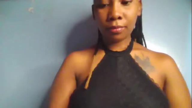 Image 6 of sexie_curvie Stream on Chaturbate on 26 days ago