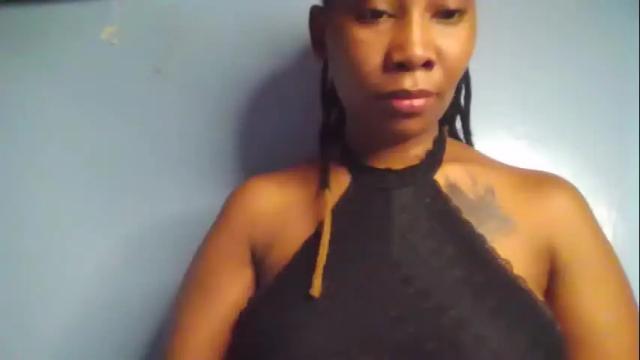 Image 8 of sexie_curvie Stream on Chaturbate on 26 days ago