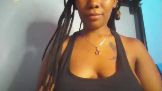 Image 8 of sexie_curvie Stream on Chaturbate on 11 days ago