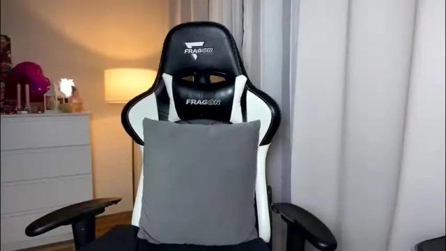 Image 11 of sexmoon11 Stream on Chaturbate on 1 month ago
