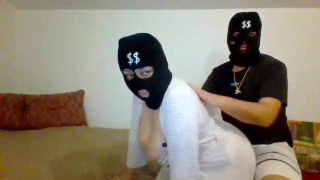Image 2 of sexthieves_couple Stream on Chaturbate on 17 months ago