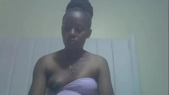 Image 3 of sexxey_megan Stream on Chaturbate on 26 days ago