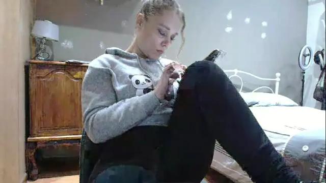 Thumbnail 2, sexxxycrystali's Stream at Chaturbate, 1 month ago