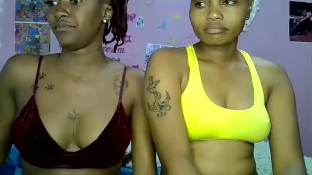 Image 8 of sexxyezzy_ Stream on Chaturbate on 10 days ago