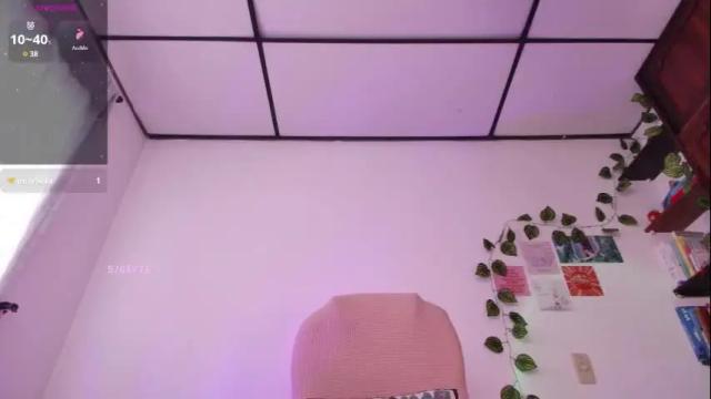 Image 12 of sexy__emma Stream on Chaturbate on 2 months ago