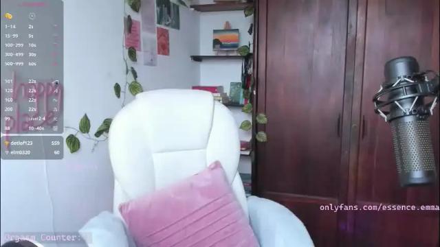 Image 10 of sexy__emma Stream on Chaturbate on 4 days ago
