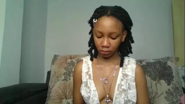 Image 7 of sexy_ariel1 Stream on Chaturbate on 22 days ago
