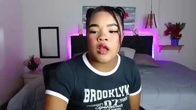 Image 2 of sexy_clohe Stream on Chaturbate on 13 months ago