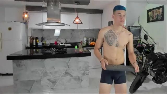Image 7 of sexy_hot_friends_ Stream on Chaturbate on 26 days ago