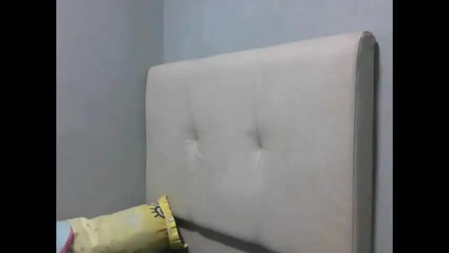 Image 3 of sexy_hot_pussie Stream on Chaturbate on 12 days ago